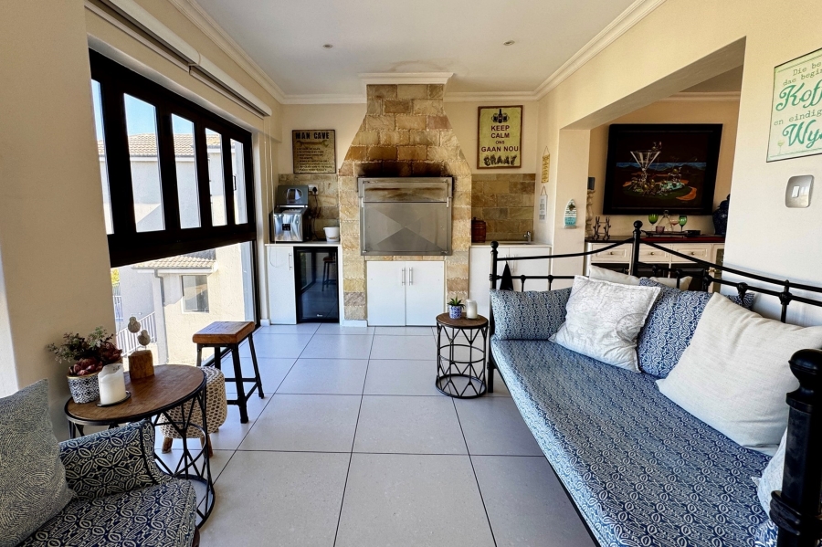 3 Bedroom Property for Sale in Yzerfontein Western Cape